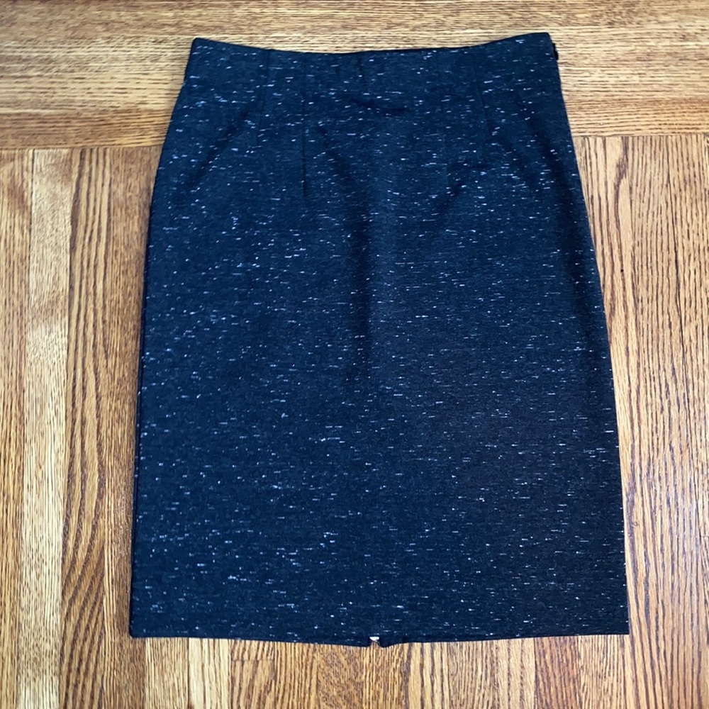 Black Heather Zippered Pencil Skirt